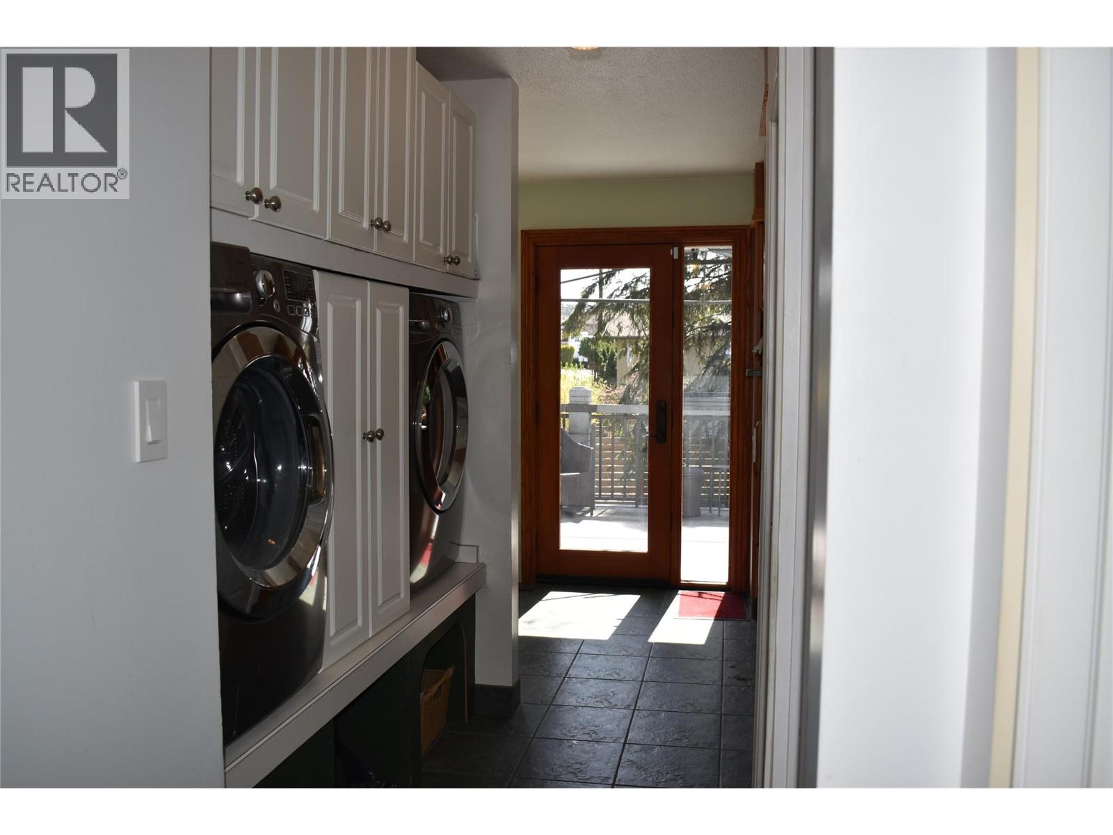 326 Adamson Drive, Penticton, British Columbia  V2A 7R6 - Photo 13 - 10382849