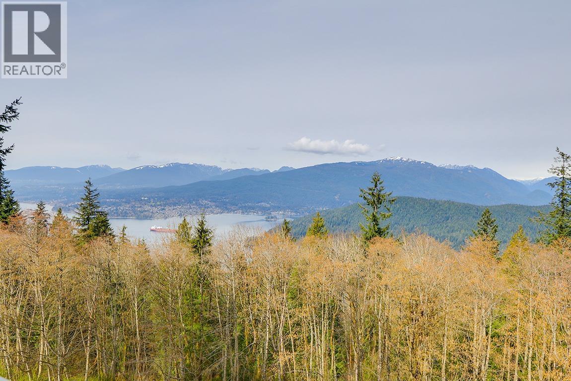 507 8940 UNIVERSITY CRESCENT, Burnaby, British Columbia