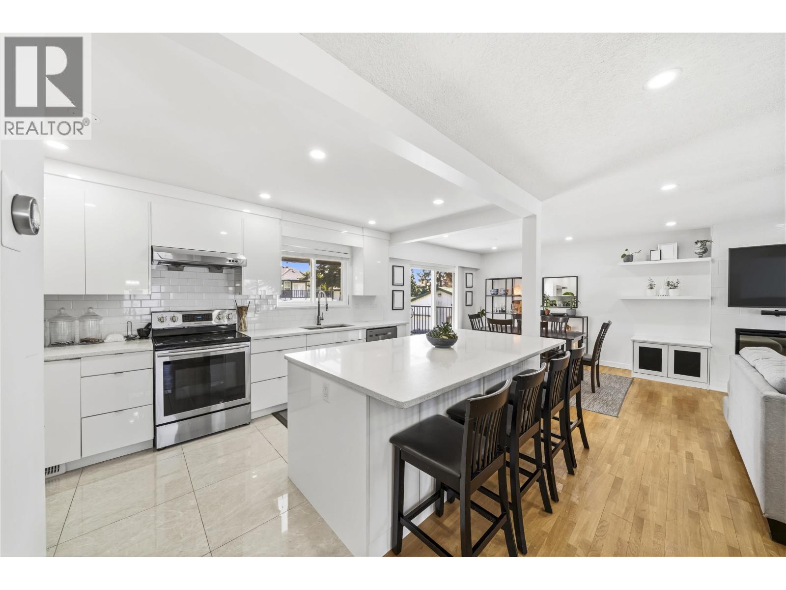 9720 Seagrave Road, Richmond, British Columbia  V7A 3X8 - Photo 8 - R3110425