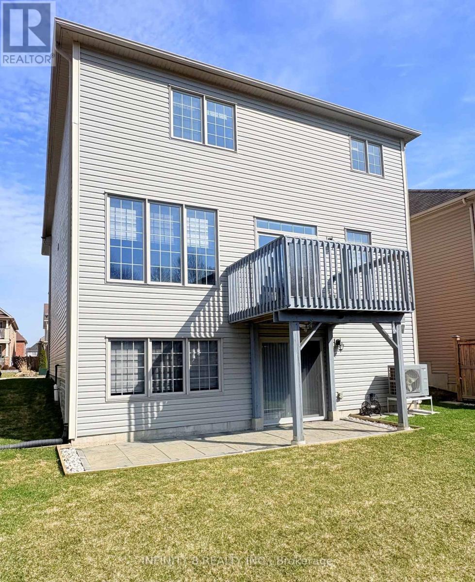 8641 Dogwood Crescent, Niagara Falls, Ontario  L2H 0K7 - Photo 2 - X12992832
