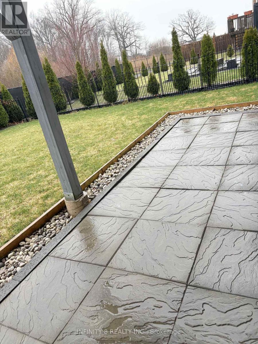 8641 Dogwood Crescent, Niagara Falls, Ontario  L2H 0K7 - Photo 3 - X12992832