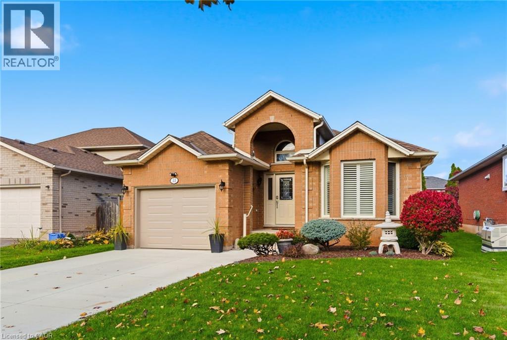 13 Colonial Crescent, Grimsby, Ontario  L3M 5H2 - Photo 2 - 40799754