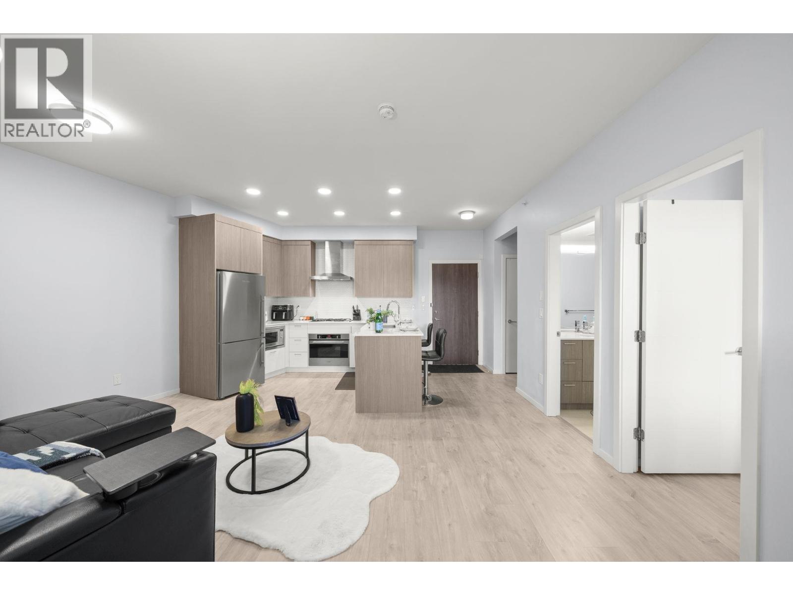 Ph18 6283 Kingsway, Burnaby, British Columbia  V5J 0H3 - Photo 10 - R3105377