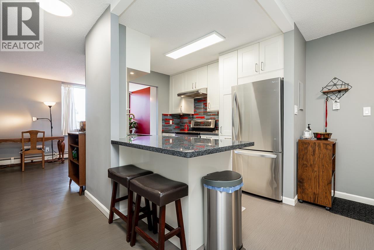 303 2060 Bellwood Avenue, Burnaby, British Columbia  V5B 4V2 - Photo 7 - R3110591