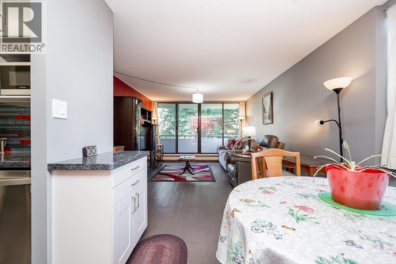 303 2060 Bellwood Avenue, Burnaby, British Columbia  V5B 4V2 - Photo 10 - R3110591