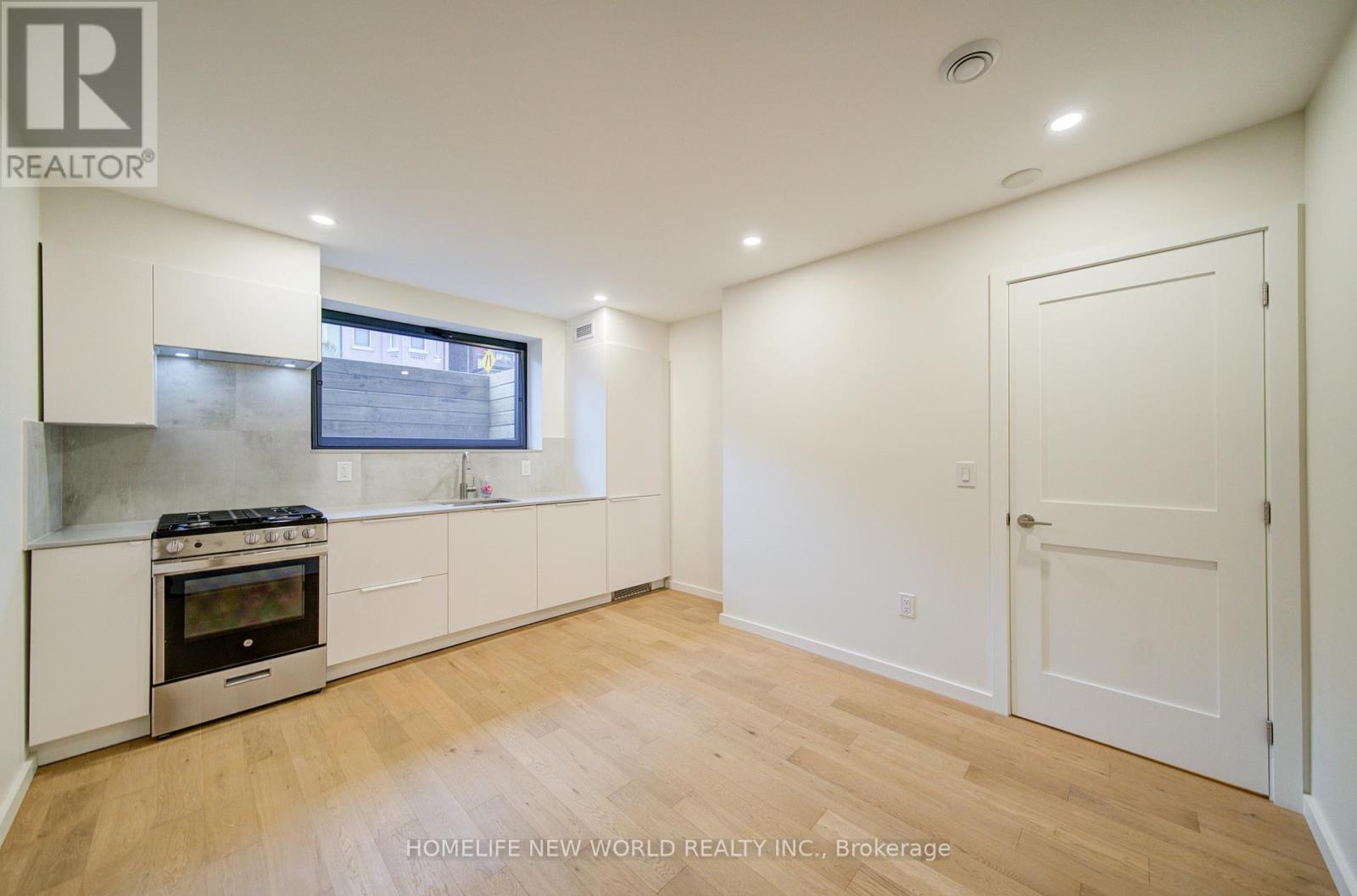 Unit 3 - 78 Gladstone Avenue, Toronto, Ontario M6J 3K8 - Photo 12 - C12992852