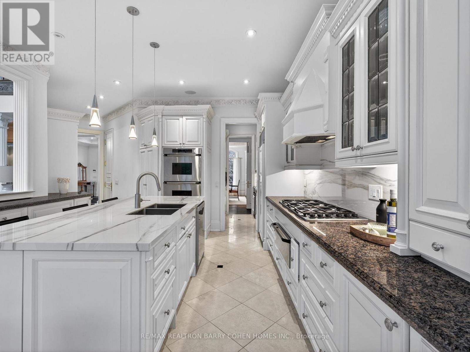 17 Bayview Ridge, Toronto, Ontario  M2L 1E3 - Photo 11 - C12992854