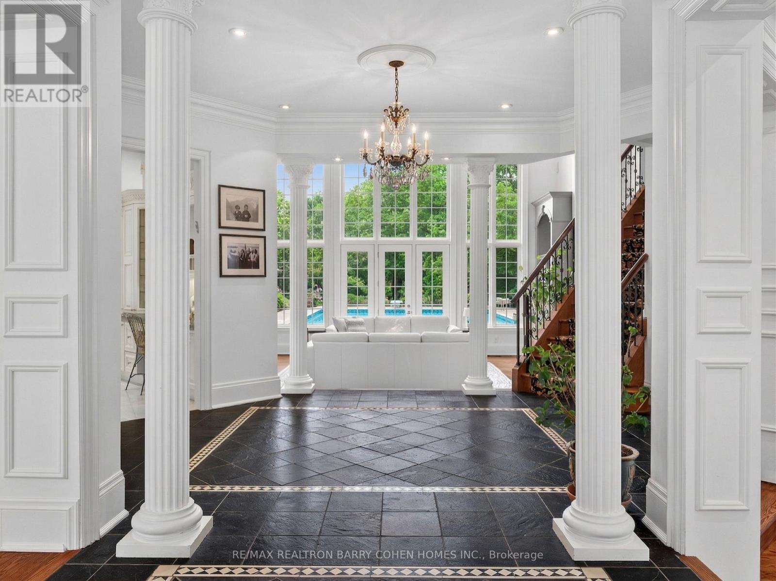 17 Bayview Ridge, Toronto, Ontario  M2L 1E3 - Photo 12 - C12992854