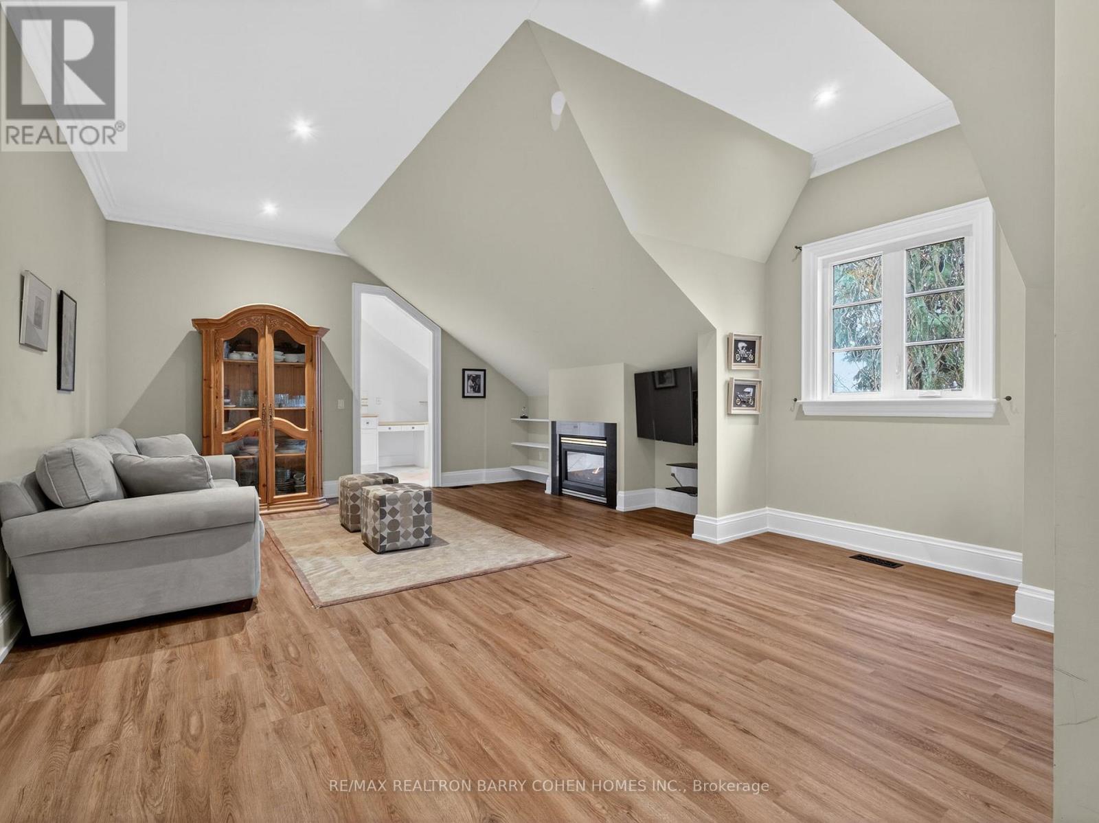 17 Bayview Ridge, Toronto, Ontario  M2L 1E3 - Photo 28 - C12992854