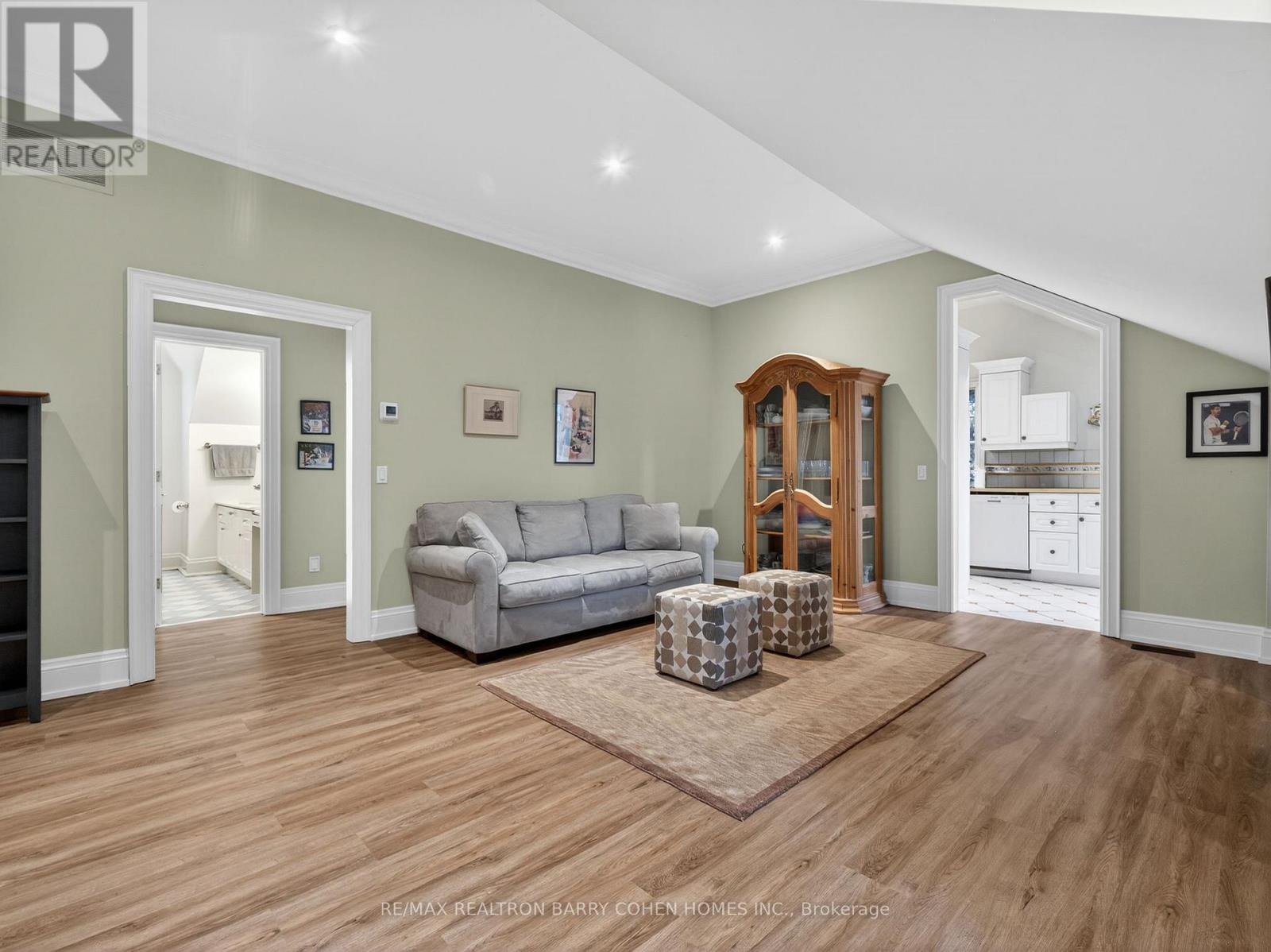 17 Bayview Ridge, Toronto, Ontario  M2L 1E3 - Photo 29 - C12992854