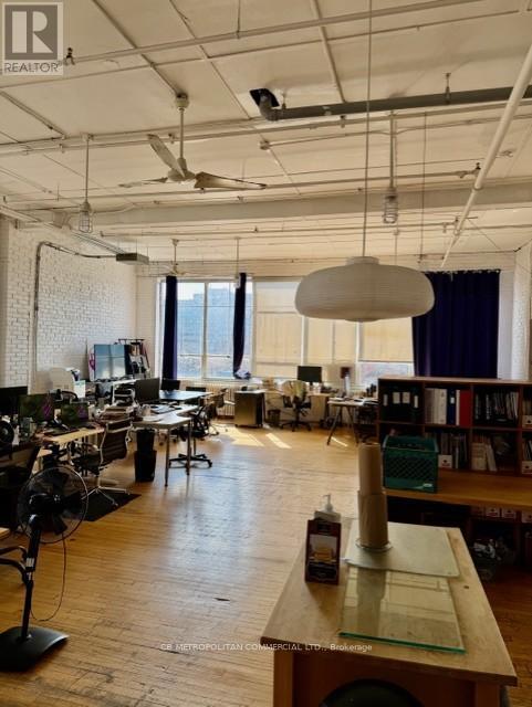 688 Richmond Street W, Toronto, Ontario M6J 1C5 - Photo 3 - C12992866