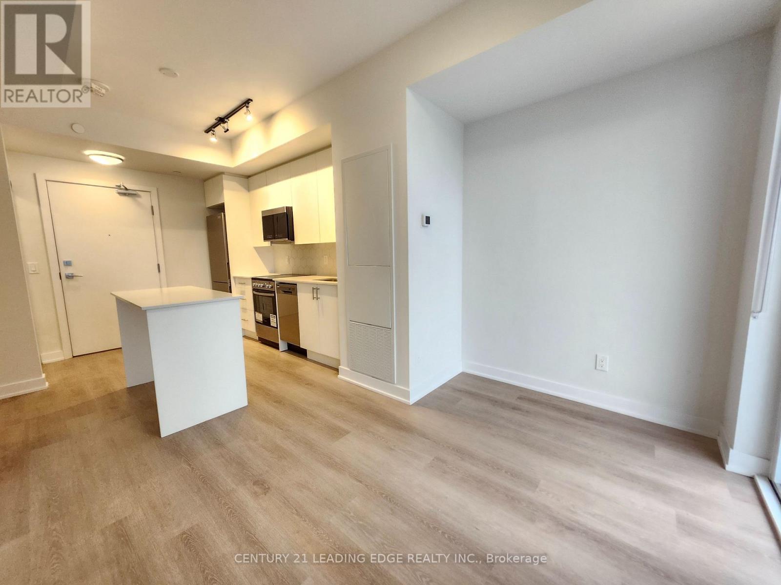 1004 - 15 Ellierslie Avenue, Toronto, Ontario M2N 0L7 - Photo 5 - C12992890