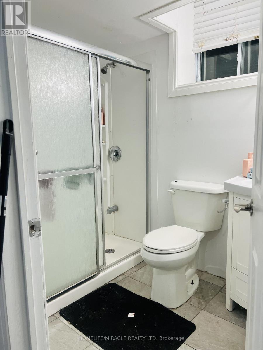 1033 Grandview Street N, Oshawa, Ontario  L1K 2S8 - Photo 13 - E12992826