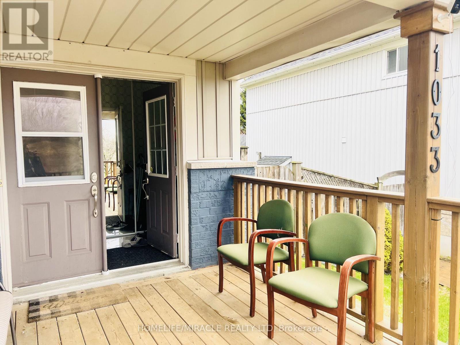 1033 Grandview Street N, Oshawa, Ontario  L1K 2S8 - Photo 2 - E12992826