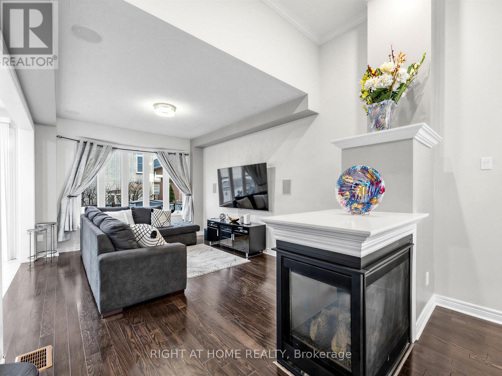 23 Brider Crescent, Ajax, Ontario  L1Z 0M3 - Photo 5 - E12992836