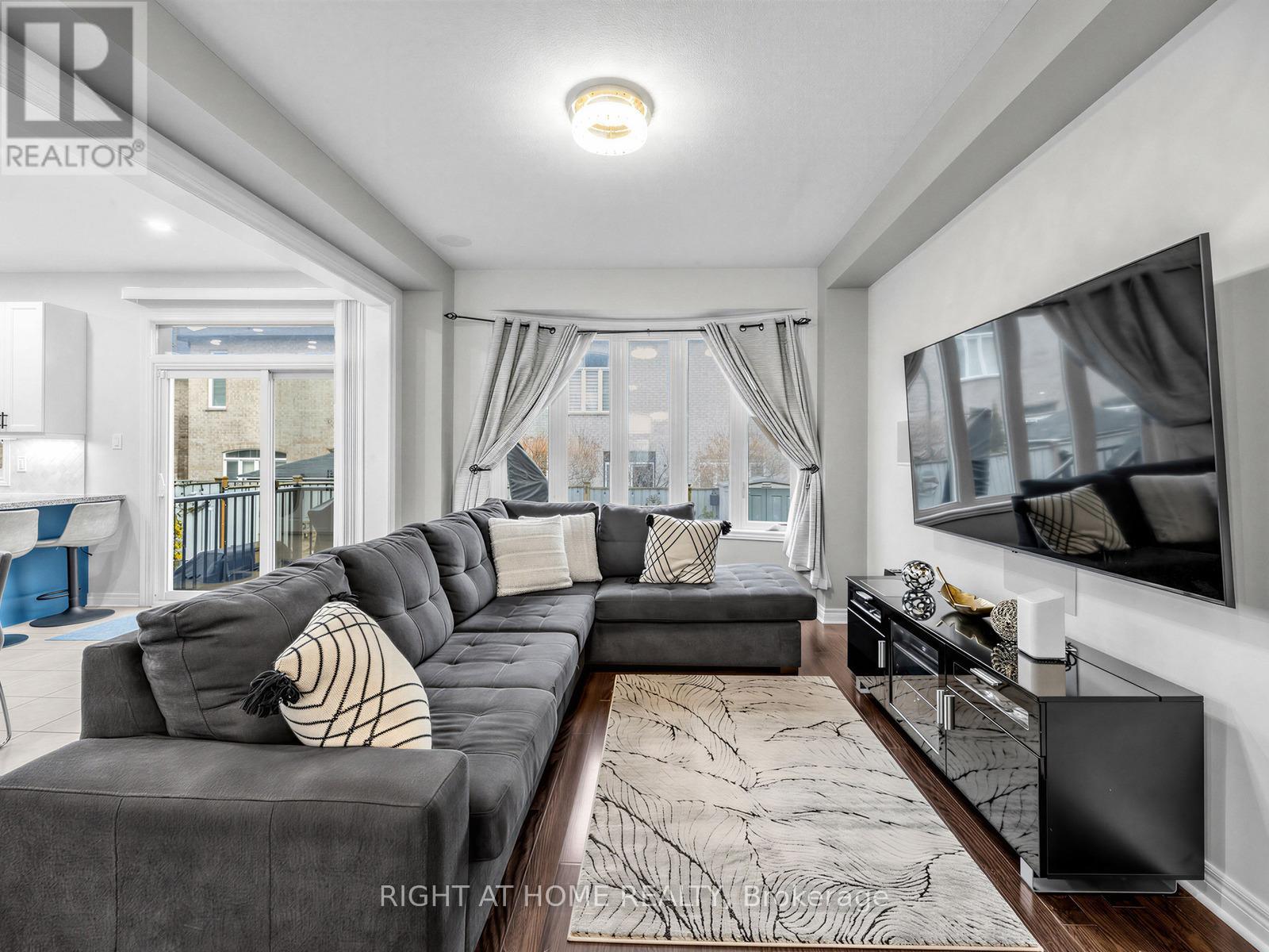 23 Brider Crescent, Ajax, Ontario  L1Z 0M3 - Photo 6 - E12992836