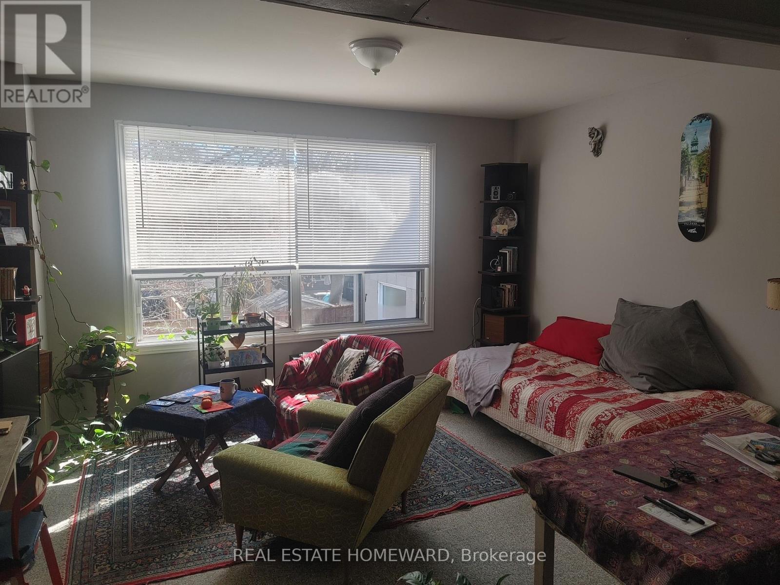 1191 Woodbine Avenue, Toronto, Ontario  M4C 4E1 - Photo 2 - E12992904