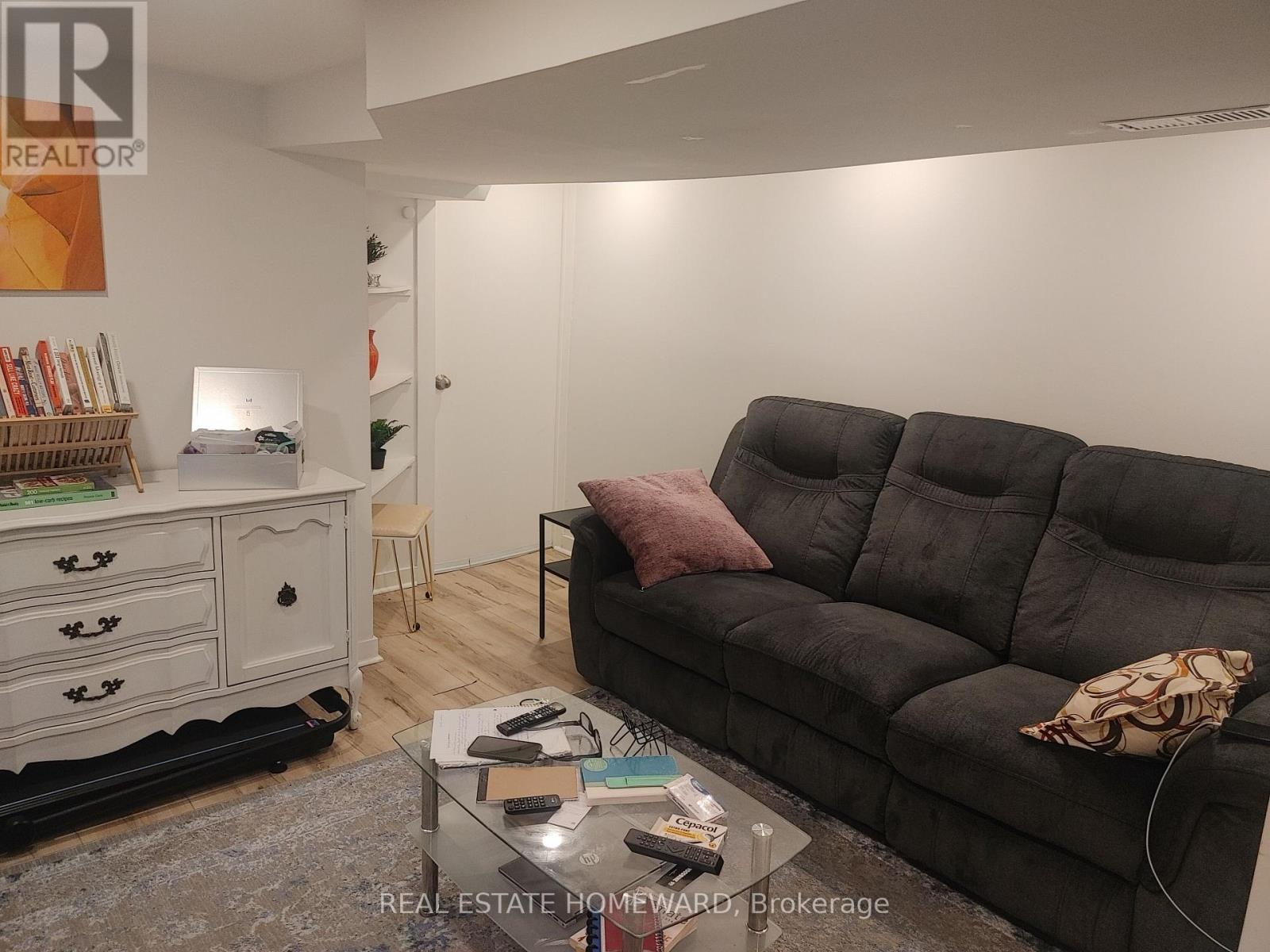 1191 Woodbine Avenue, Toronto, Ontario  M4C 4E1 - Photo 9 - E12992904