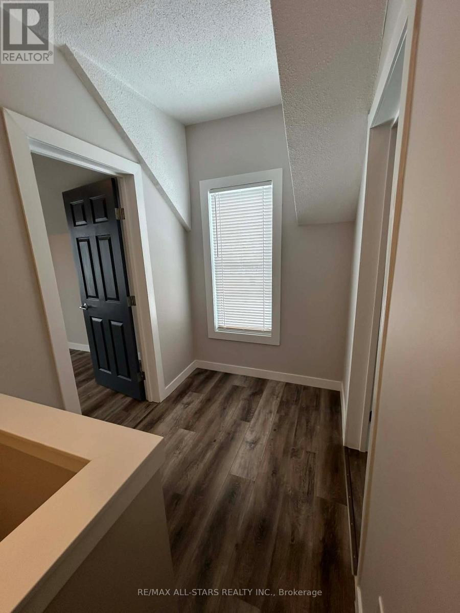 A - 56 Elgin Street, Kawartha Lakes, Ontario  K9V 3W5 - Photo 25 - X12820552