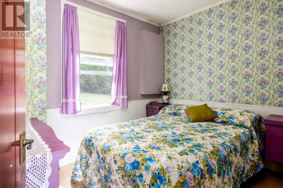 70 Ivy Lane, Orillia, Ontario  L3V 6H1 - Photo 8 - S12992884