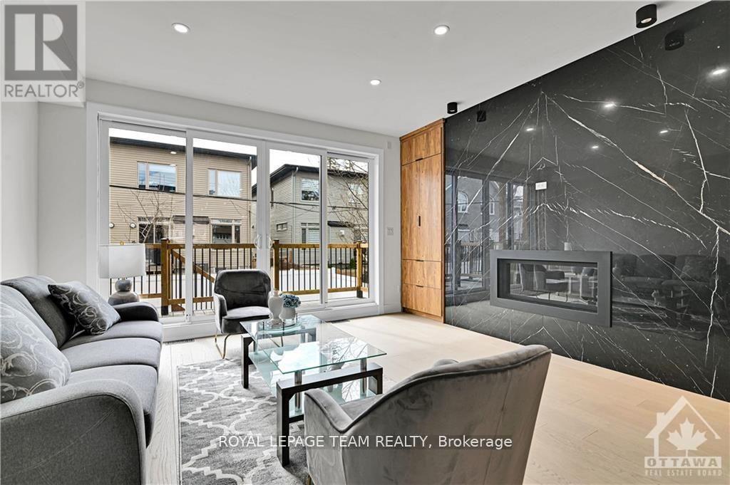 828 Alpine Avenue, Ottawa, Ontario  K2B 5R6 - Photo 12 - X12718124