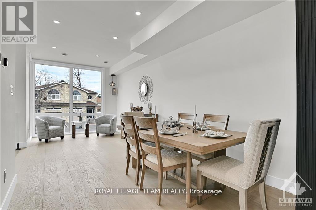 828 Alpine Avenue, Ottawa, Ontario  K2B 5R6 - Photo 3 - X12718124