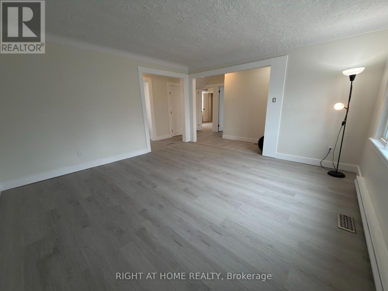 55 Glendale Avenue S, Ottawa, Ontario K1S 1W3 - Photo 10 - X12873522