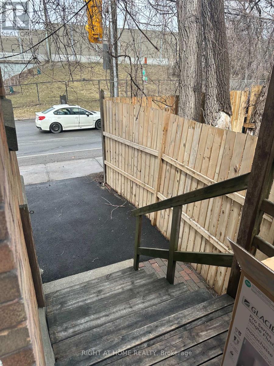 55 Glendale Avenue S, Ottawa, Ontario K1S 1W3 - Photo 14 - X12873522