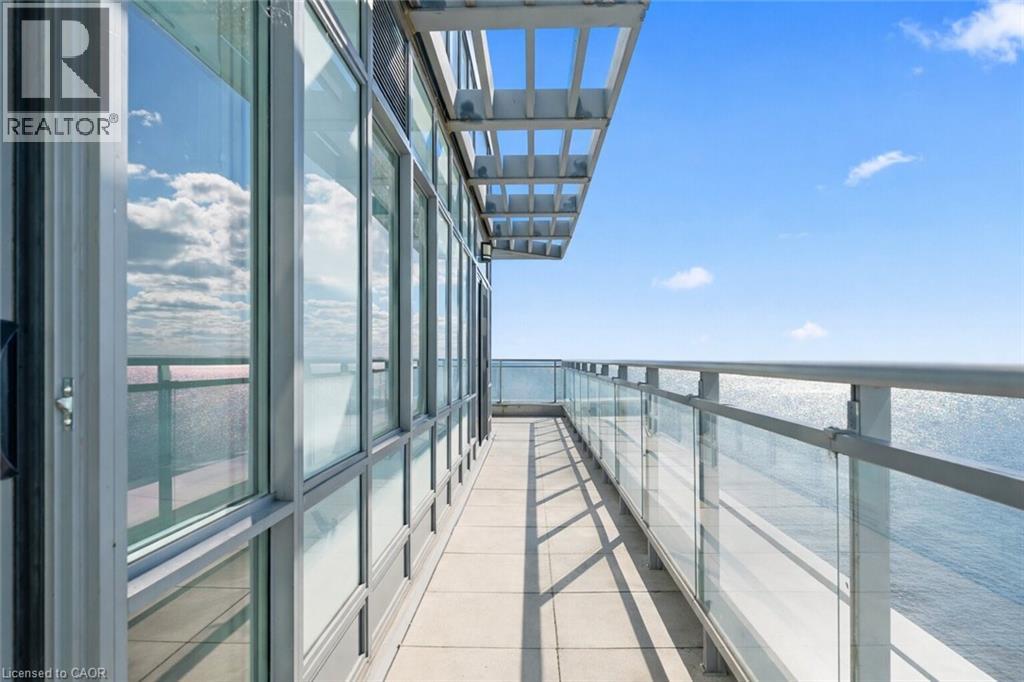 3500 Lakeshore Road W Unit# 827, Oakville, Ontario  L6L 0B4 - Photo 2 - 40819808