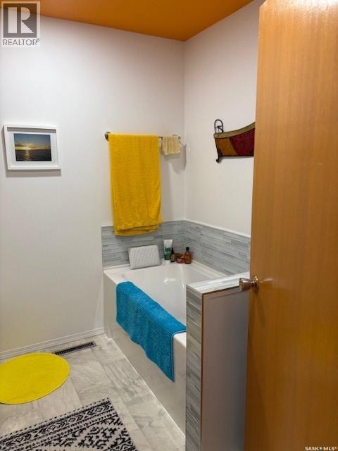 211 Throne Street, Sceptre, Saskatchewan  S0N 2H0 - Photo 14 - SK030970