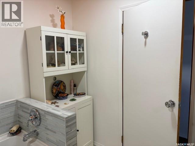 211 Throne Street, Sceptre, Saskatchewan  S0N 2H0 - Photo 17 - SK030970