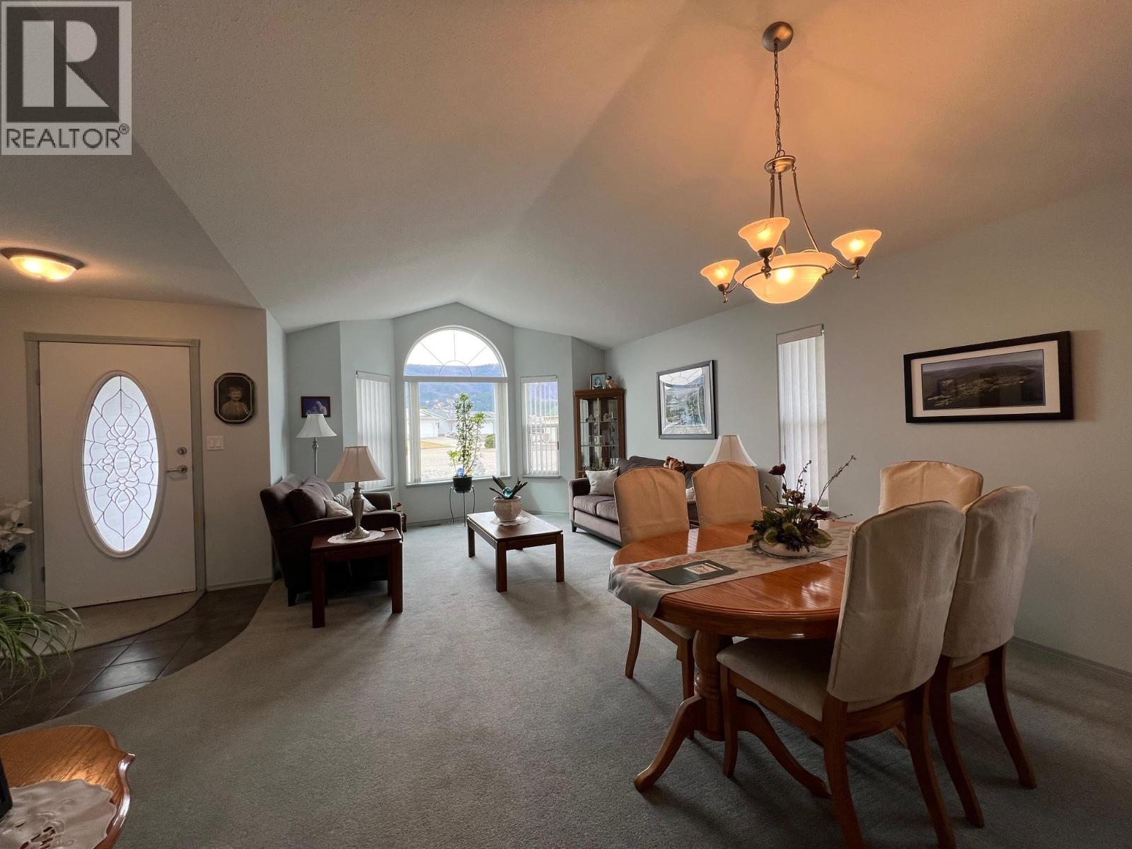 328 3rd Street, Vernon, British Columbia  V1H 1Z1 - Photo 6 - 10375314