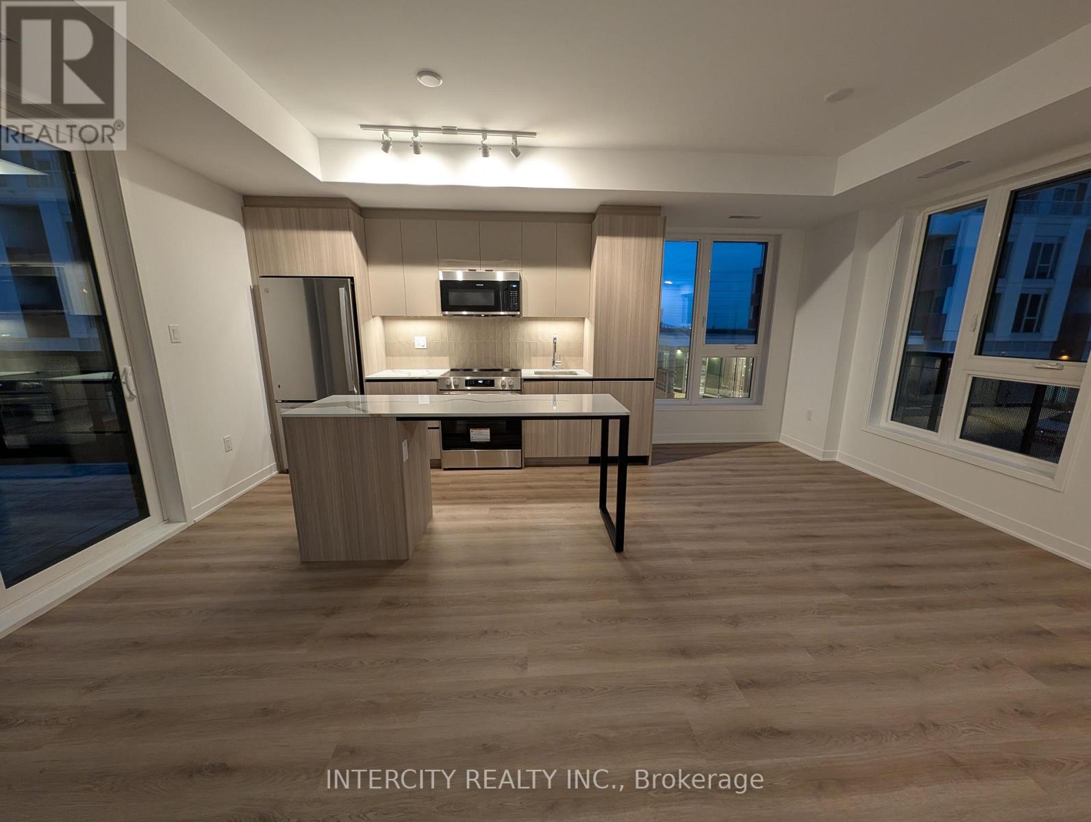 213 - 42 All Nations Drive, Brampton, Ontario  L7A 5M4 - Photo 4 - W12992808