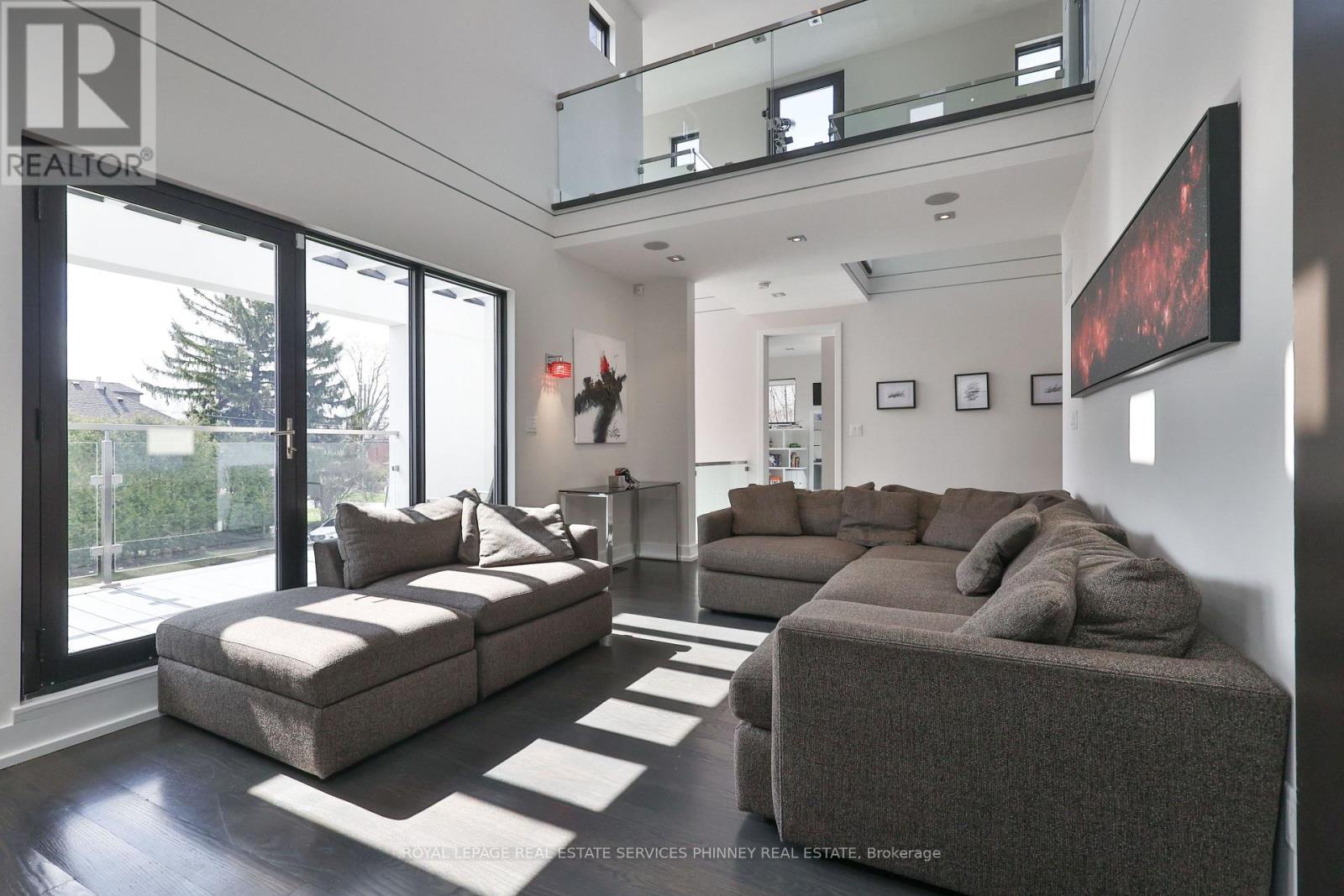 647 Montbeck Crescent, Mississauga, Ontario  L5G 1P1 - Photo 17 - W12992850