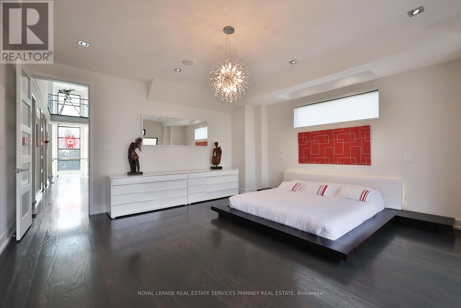 647 Montbeck Crescent, Mississauga, Ontario  L5G 1P1 - Photo 21 - W12992850