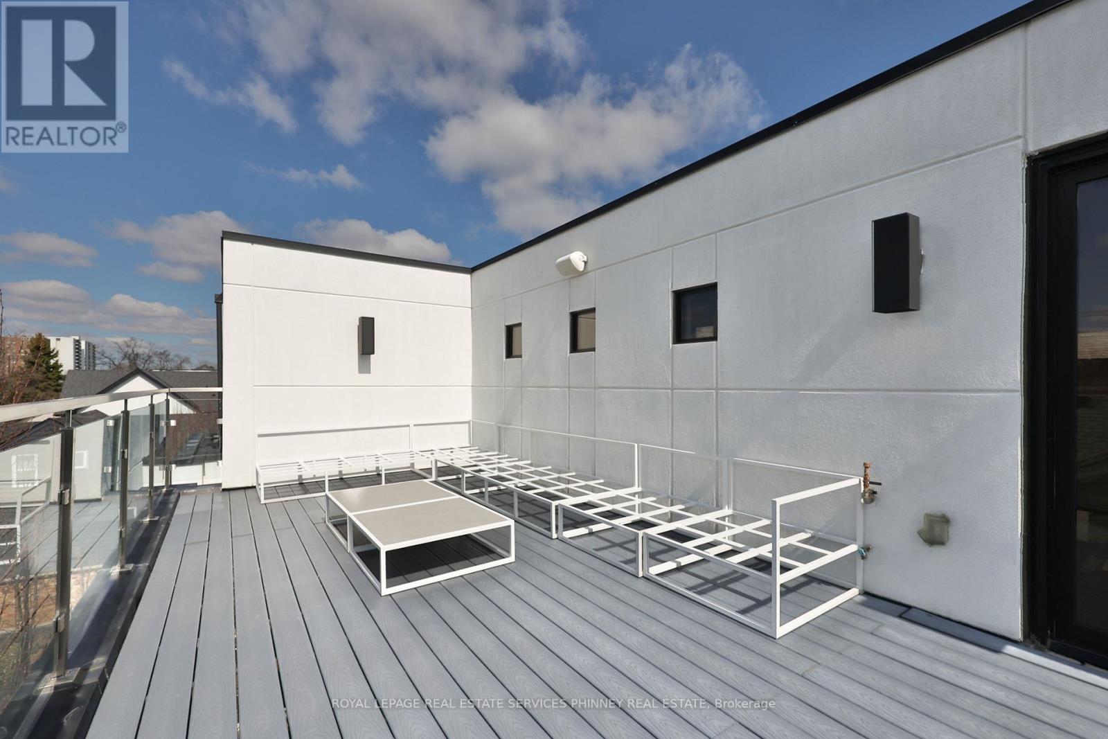 647 Montbeck Crescent, Mississauga, Ontario  L5G 1P1 - Photo 39 - W12992850