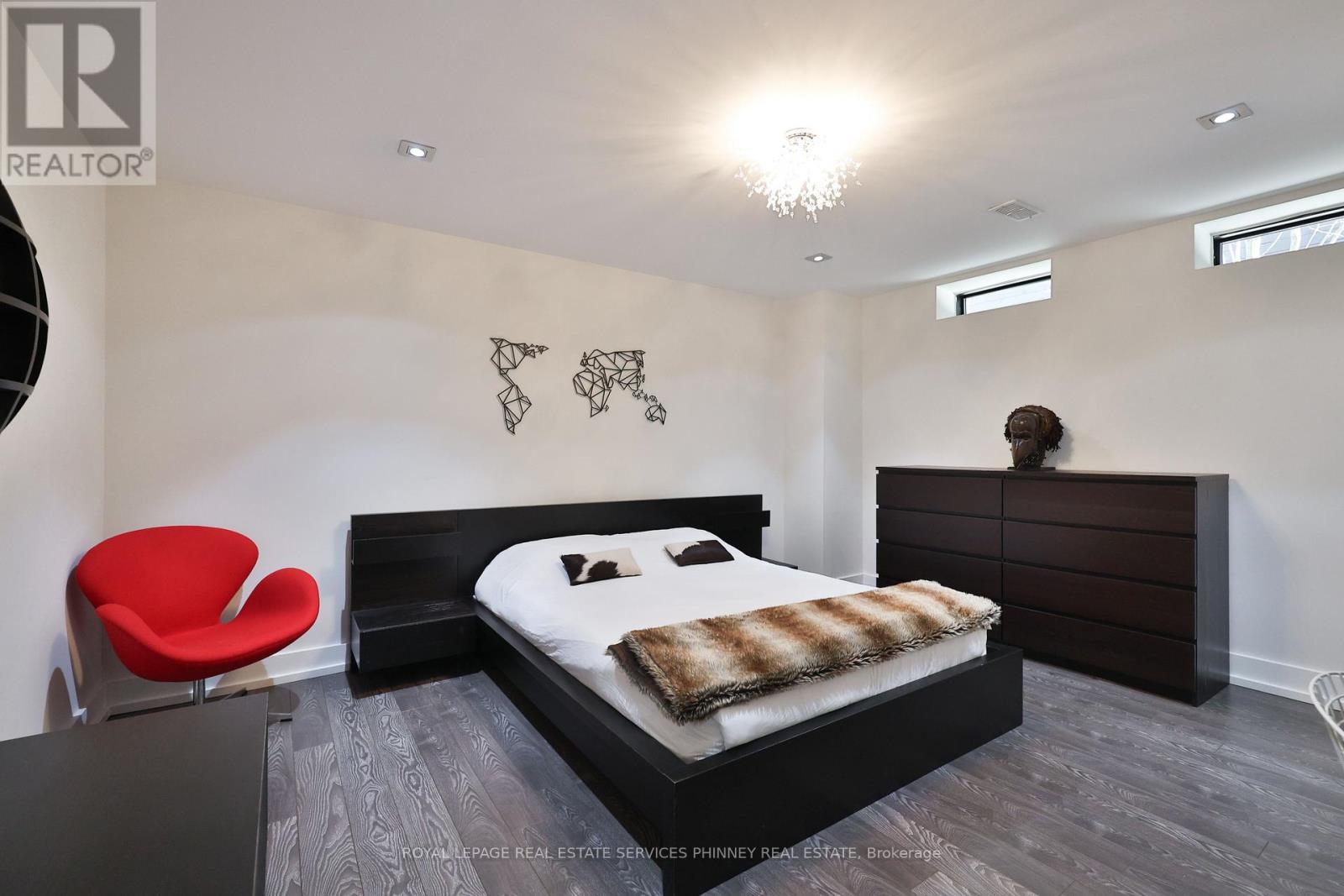 647 Montbeck Crescent, Mississauga, Ontario  L5G 1P1 - Photo 44 - W12992850