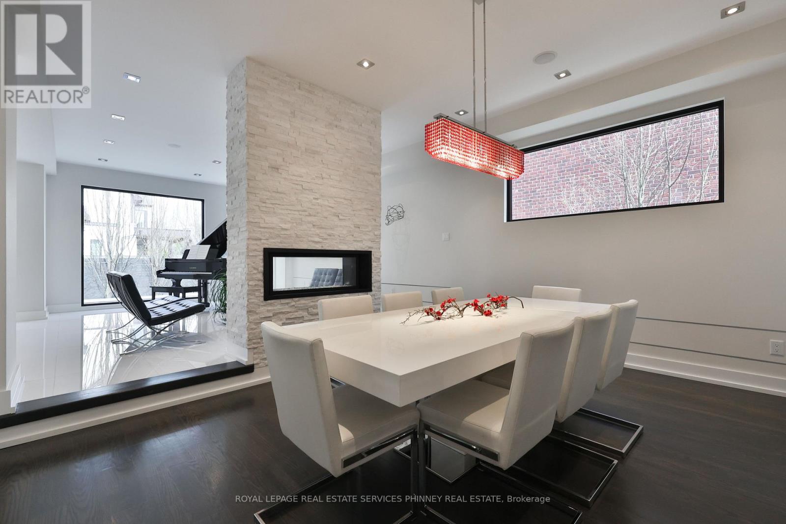 647 Montbeck Crescent, Mississauga, Ontario  L5G 1P1 - Photo 6 - W12992850