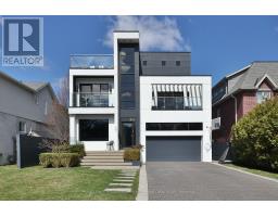 647 MONTBECK CRESCENT, Mississauga, Ontario