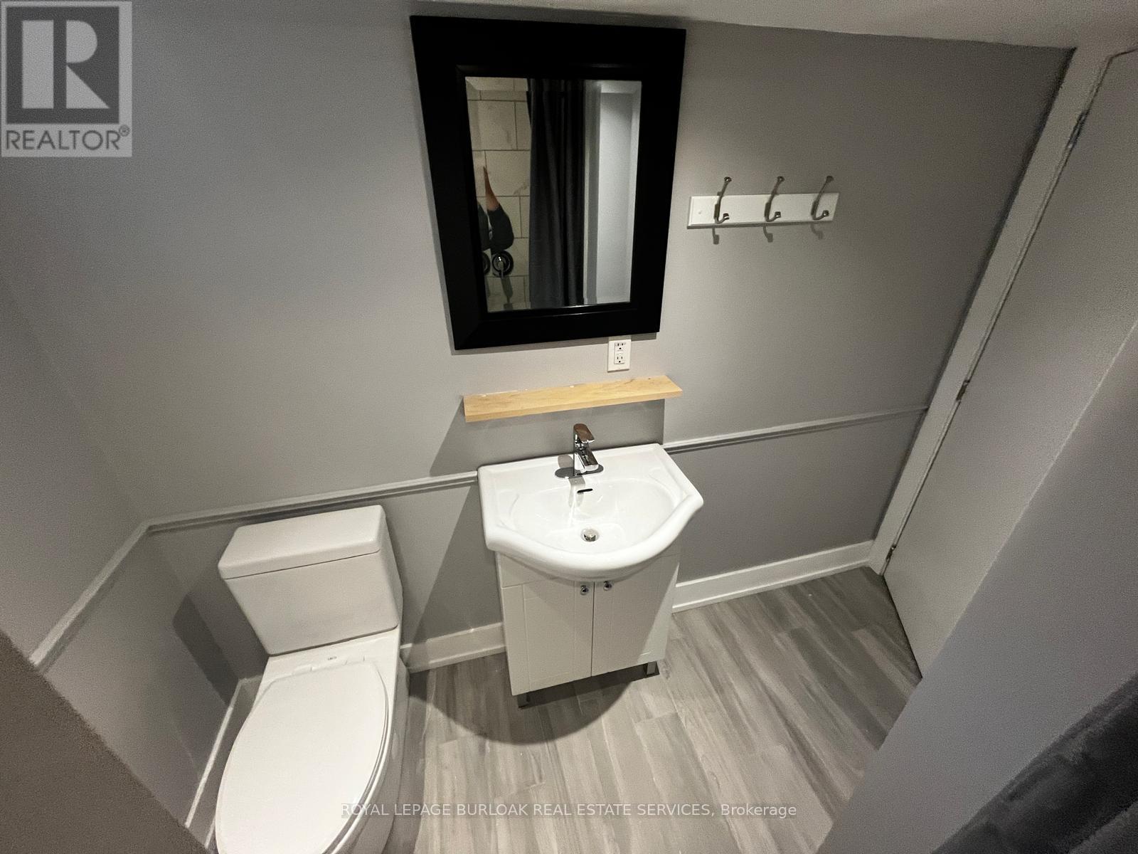 B - 3140 Michael Crescent, Burlington, Ontario  L7M 1V4 - Photo 12 - W12992858