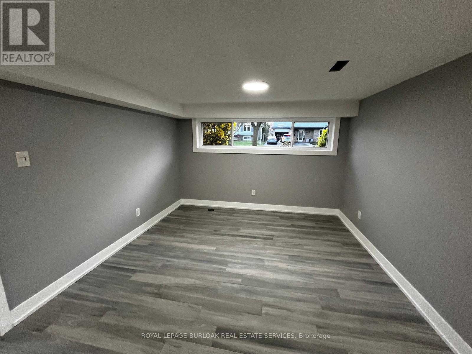 B - 3140 Michael Crescent, Burlington, Ontario  L7M 1V4 - Photo 5 - W12992858