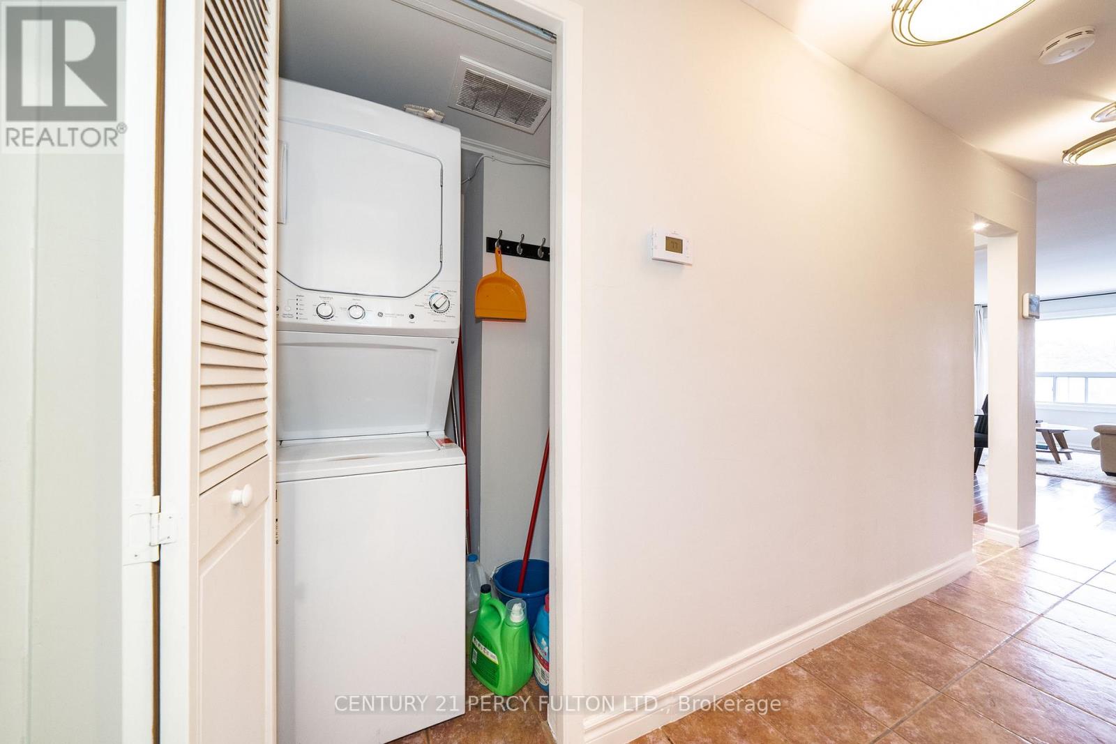 744-746 Wilson Avenue, Toronto, Ontario  M3K 1E2 - Photo 21 - W12992868