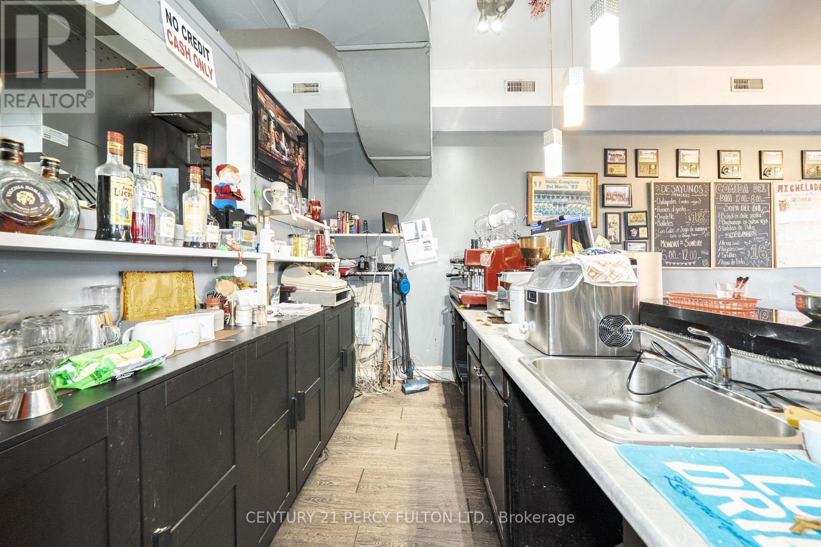 744-746 Wilson Avenue, Toronto, Ontario  M3K 1E2 - Photo 33 - W12992868