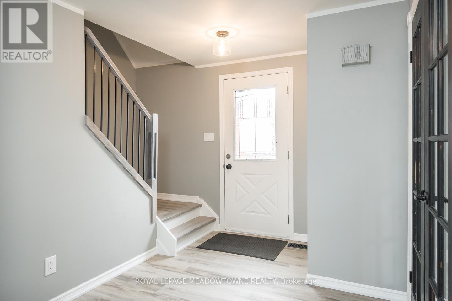 877 Anderson Avenue, Milton, Ontario  L9T 4Y5 - Photo 5 - W12992880