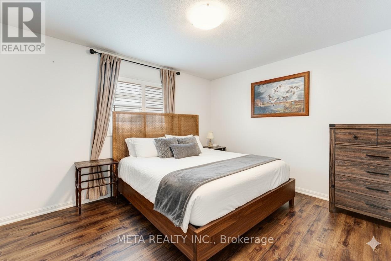 49 Red Pine Crescent, Wasaga Beach, Ontario  L9Z 3B2 - Photo 15 - S12863590