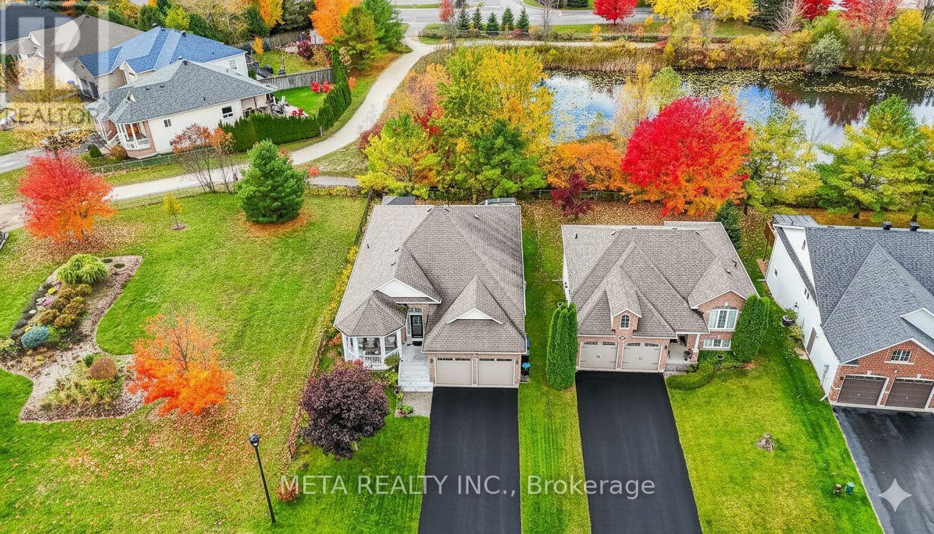 49 Red Pine Crescent, Wasaga Beach, Ontario  L9Z 3B2 - Photo 2 - S12863590