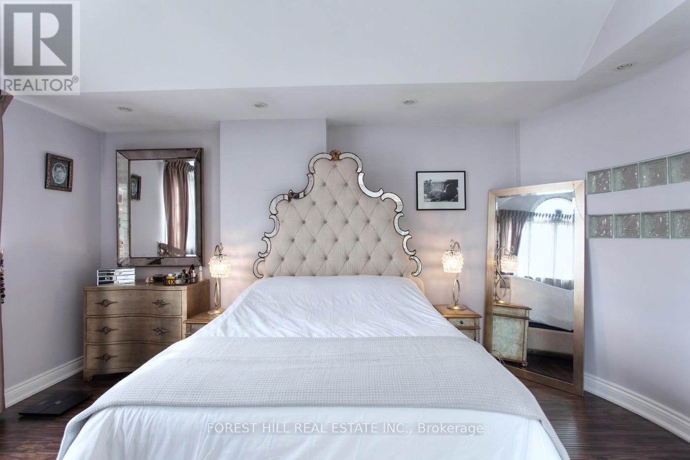 136 Hollywood Avenue, Toronto, Ontario M2N 3K3 - Photo 16 - C12970366