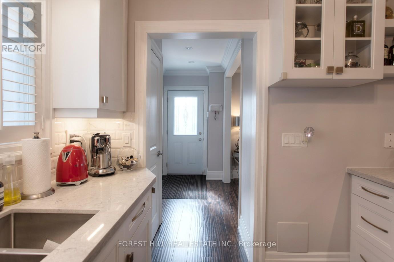 136 Hollywood Avenue, Toronto, Ontario M2N 3K3 - Photo 13 - C12970366