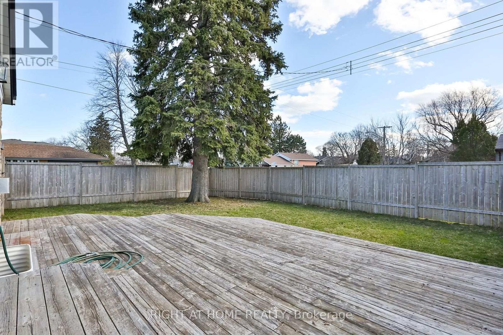 Upper - 63 Panmure Crescent, Toronto, Ontario  M1K 4Y5 - Photo 14 - E12867040