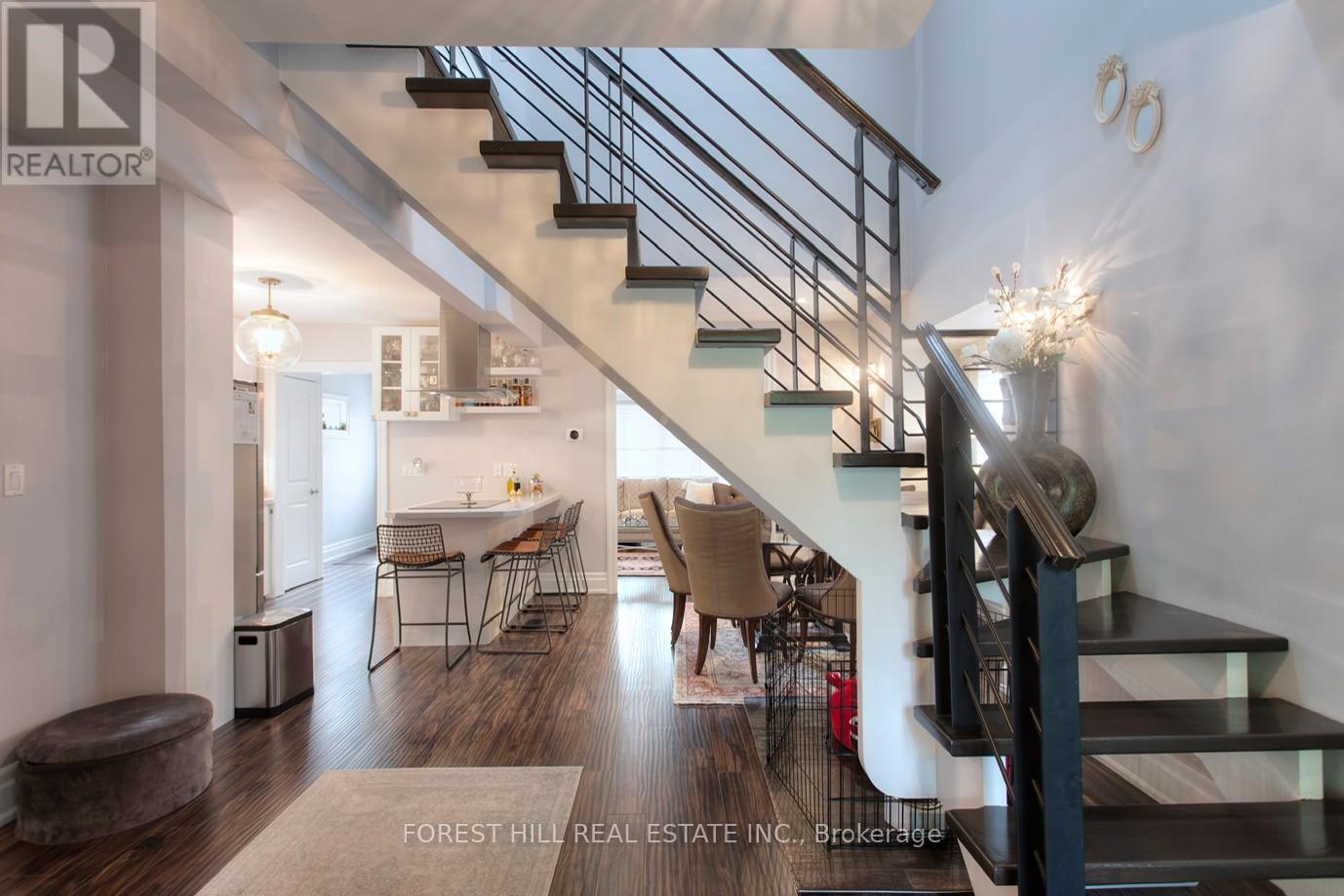 136 Hollywood Avenue, Toronto, Ontario M2N 3K3 - Photo 7 - C12970366